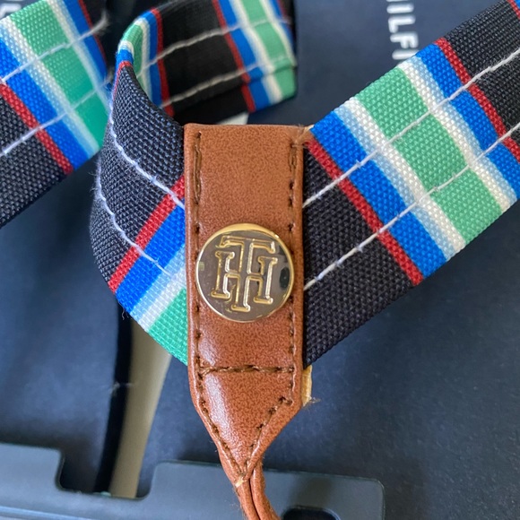 TOMMY HILFIGER flip flop sandals - Picture 2 of 4